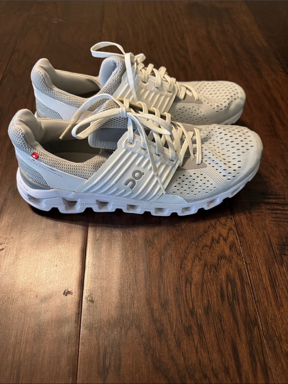 Women’s On Cloud Lightweight Running Shoes in white/gray